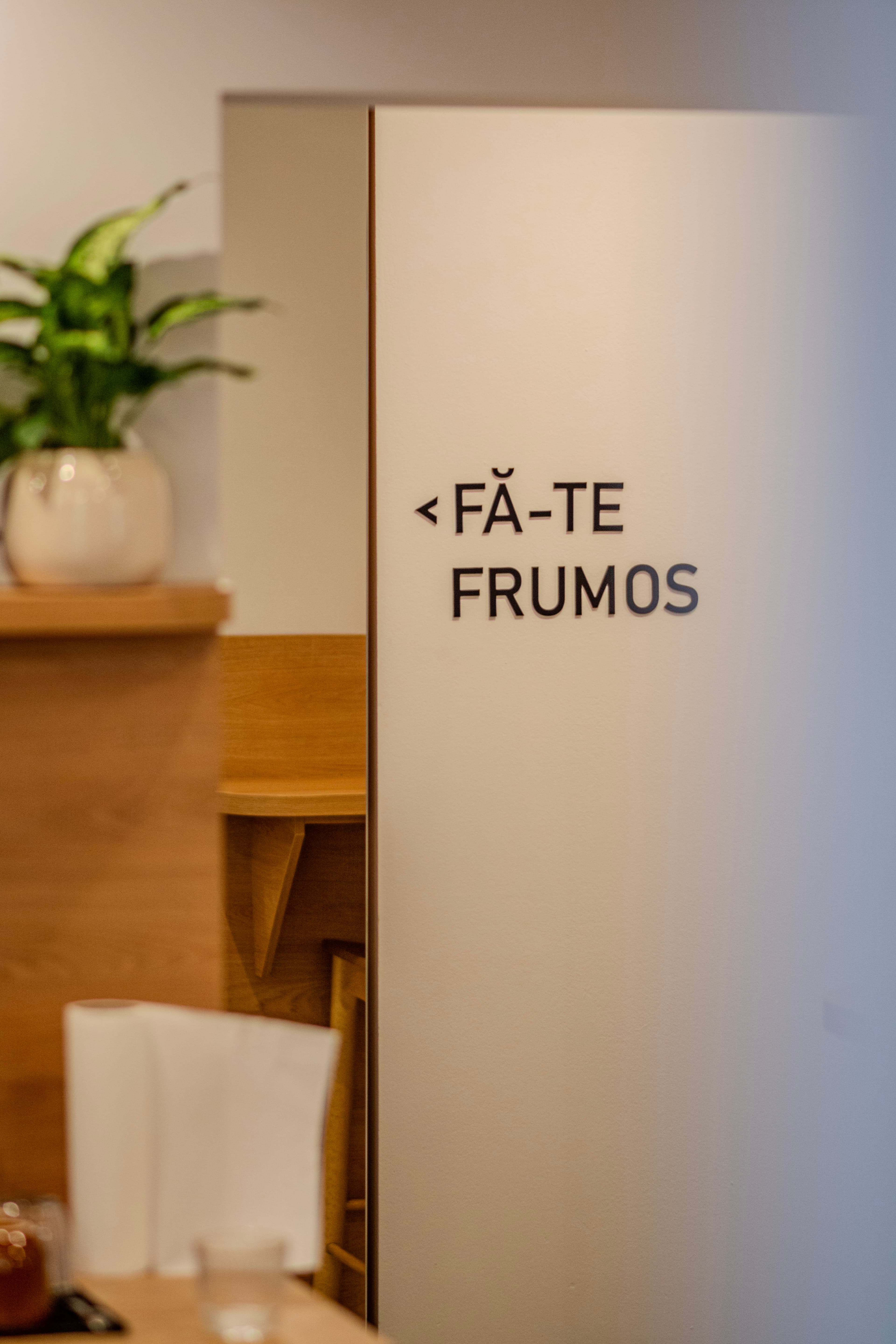 < Fă-te frumos — Two Space
