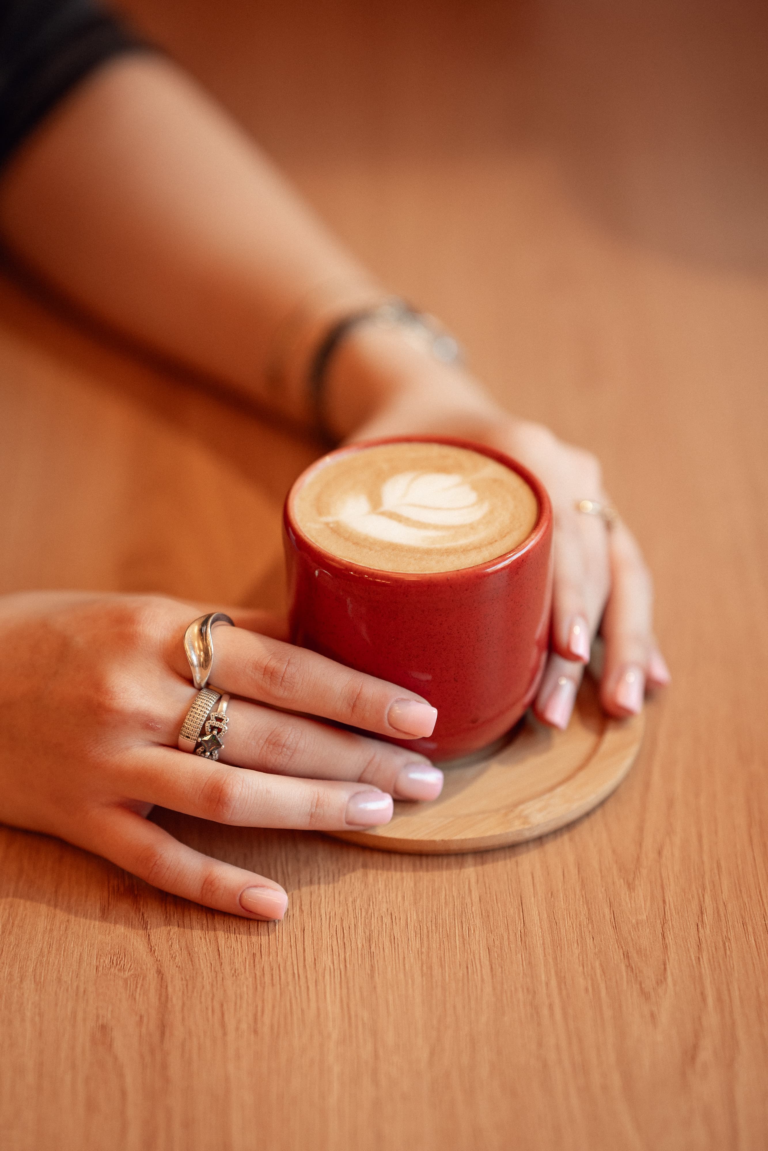 10:00 — Flat White