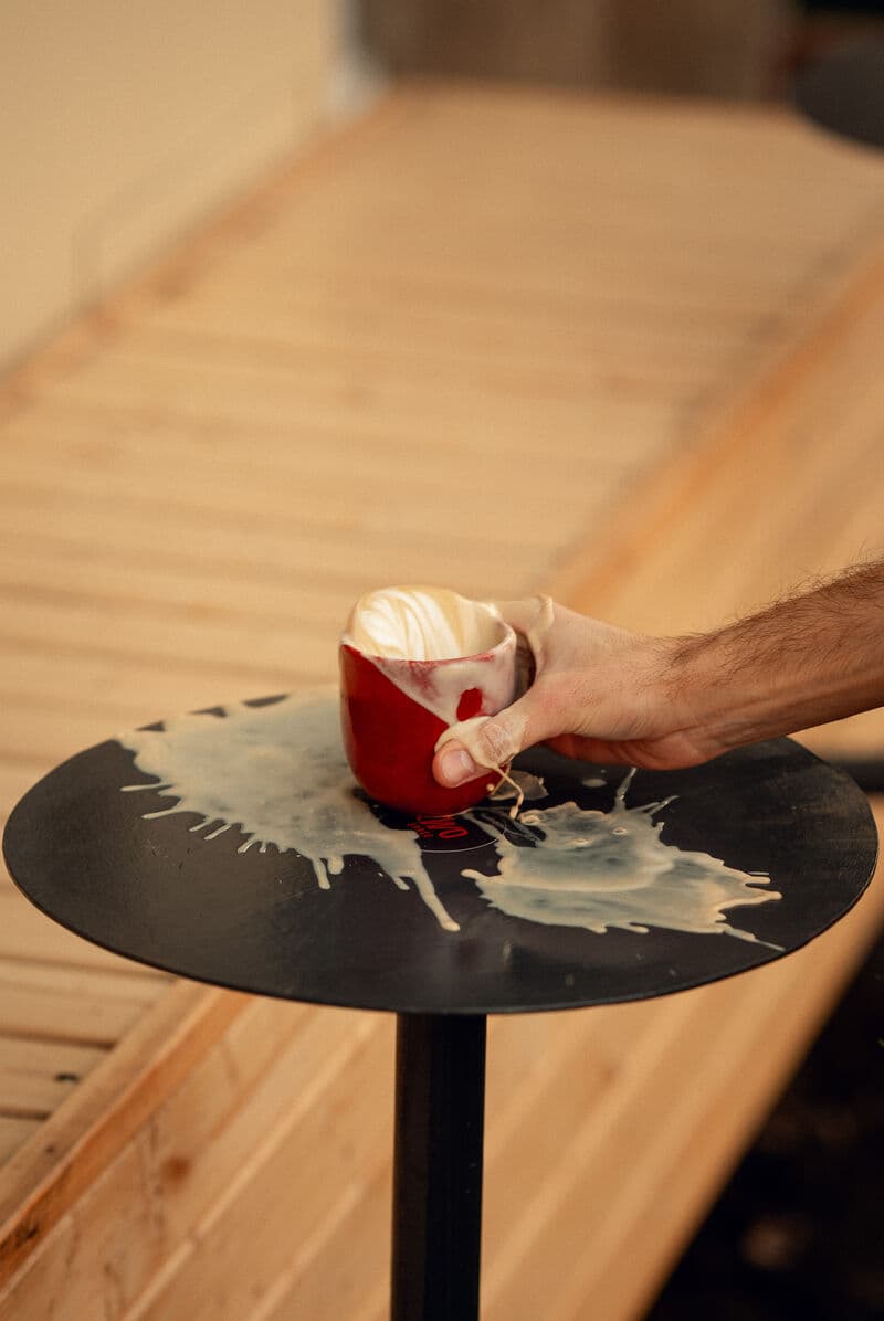 16:30 — Cortado